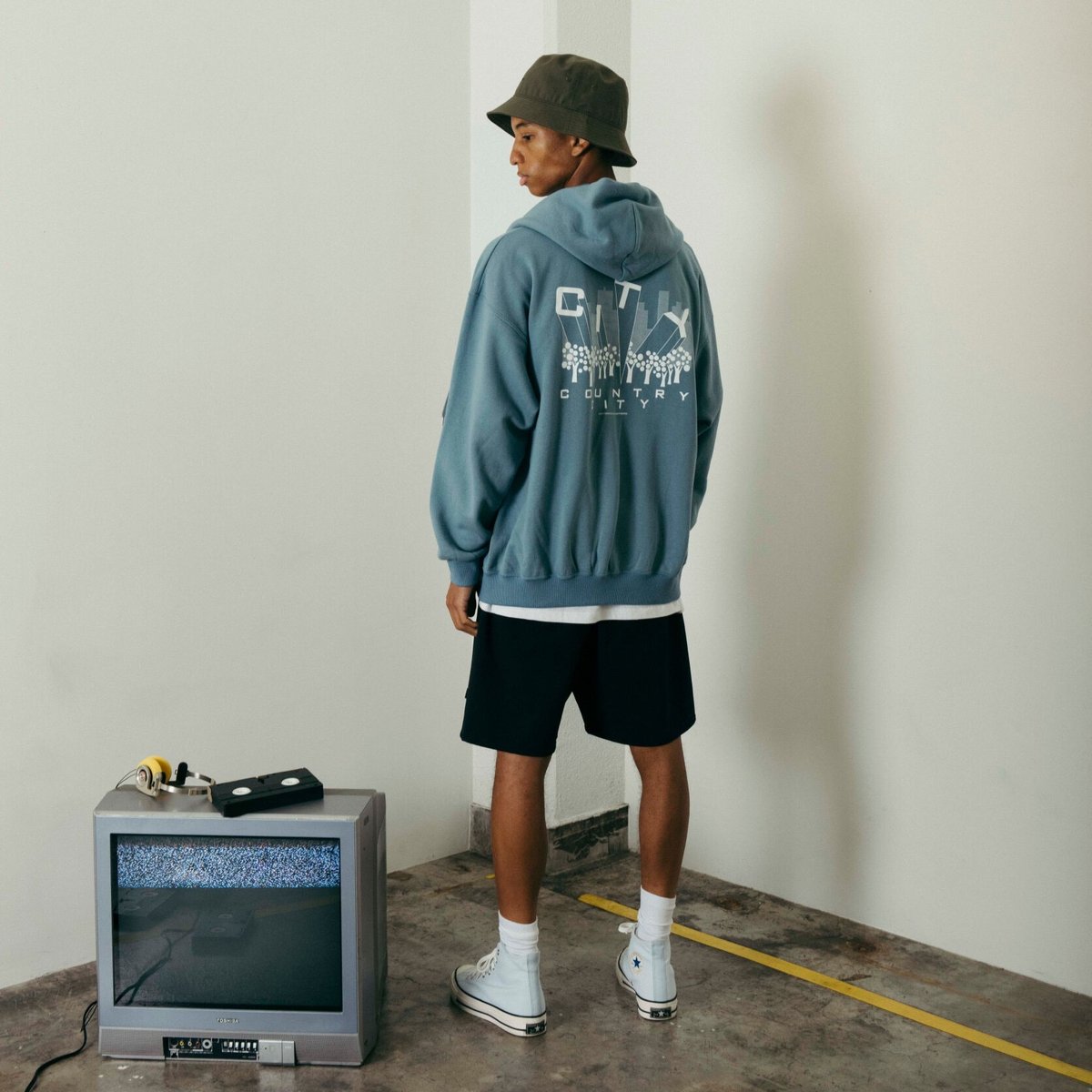 EMBROIDERED LOGO ZIP UP HOODIE | CITY COUNTRY CITY