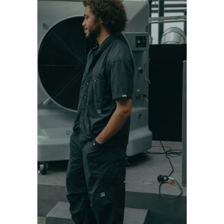 TASLAN NYLON  S/S SHIRTS_BLACK