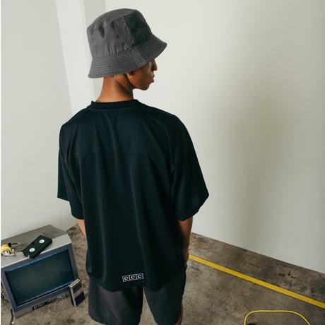ARCHIVE SALE_Embroidered Logo Dry Football T-shirt