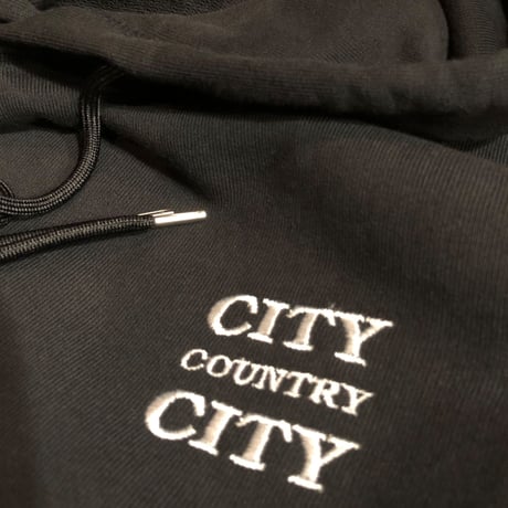 SMALL LOGO EMBROIDERY HOODIE