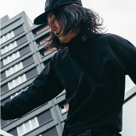 COTTON TURTLE NECK L/S T-SHIRT