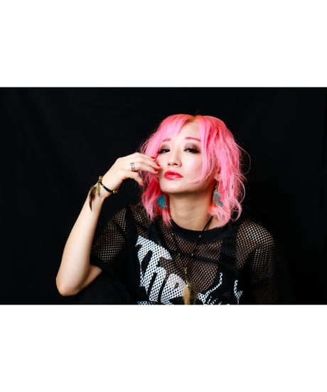 【Hiina Rose】／リアル・フェザー×メタル・フェザー スエードブレスレット（ブラック×ダークグリーン）