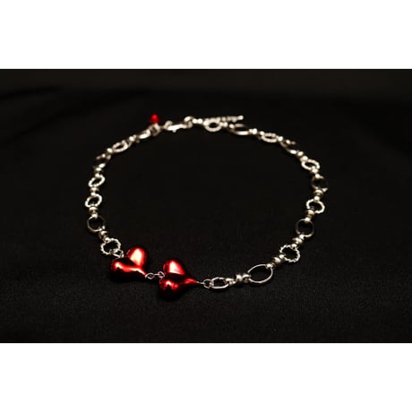 【Hiina Rose】／デザインチェーン・メタリックダブルハート ネックレス（レッド）