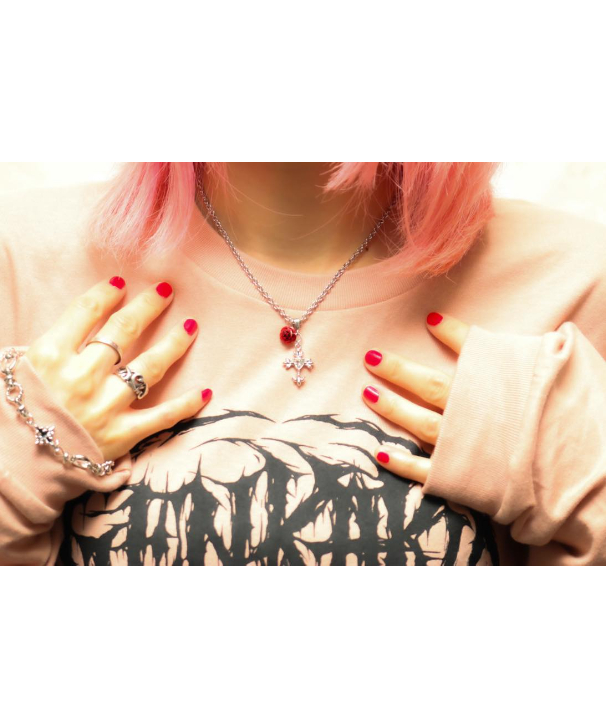 Hiina Rose】／デザインクロス・ハートラインストーン付き