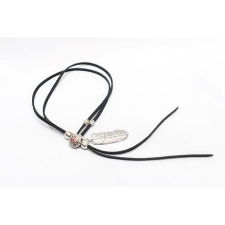 【Hiina Rose】／ウェスタン調 スエード ダブルクロス ブレスレット（ブラック）