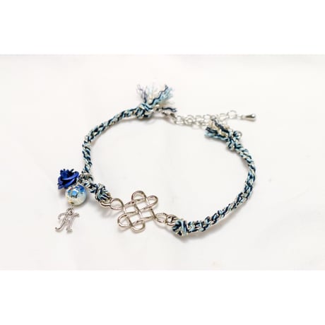 【Hiina Rose】／HINAイニシャル付き！ 三撚紐・四つ編み ブレスレット（山瑠璃草）／数量限定販売