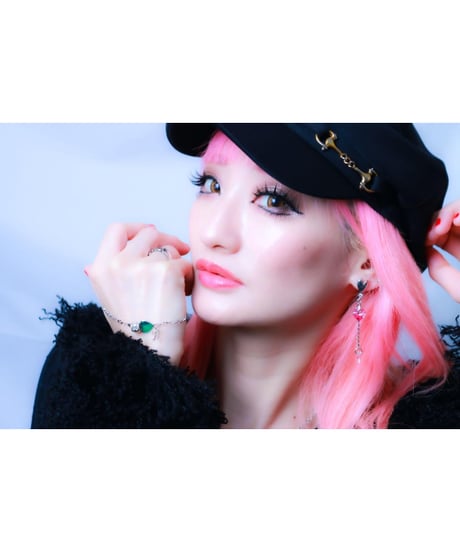【Hiina Rose】／スワロフスキーハート×ストーン付きチェーン ピアス