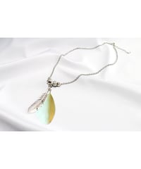 【Hiina Rose】／リアルフェザー×メタルフェザー・チェーン ネックレス（アクア)【数量限定販売】