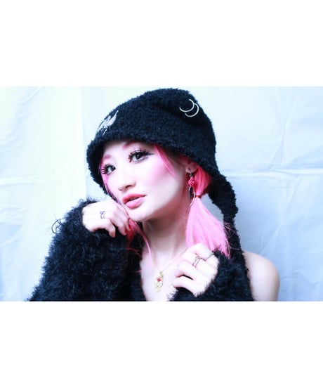 【Hiina Rose】／ゴールドティアラ・ハート×スター ローズネックレス