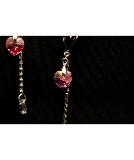 【Hiina Rose】／スワロフスキーハート×ストーン付きチェーン ピアス