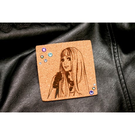 【Hiina Rose】／HINAサイン入り！スワロフスキー・コースター（コルク／スクエア型）“5周年スペシャル価格!!”（数量限定販売）【期間限定・スペシャル特典あり!!】