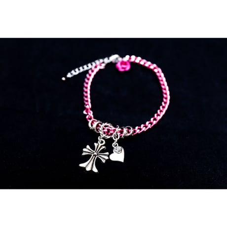 【Hiina Rose】／アンティーククロス カラーチェーン ブレスレット（ピンク）