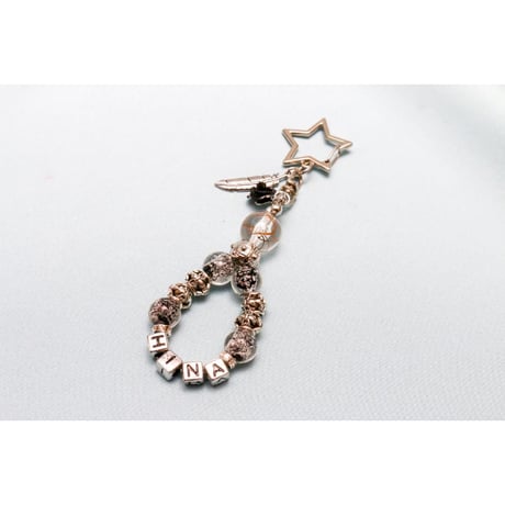 【Hiina Rose】／HINAネーム入り！ガラスビーズ・キーホルダー（ブラック）