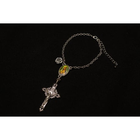 【Hiina Rose】／ロザリオ調デザイン クロス・チェーンブレスレット（グリーン）