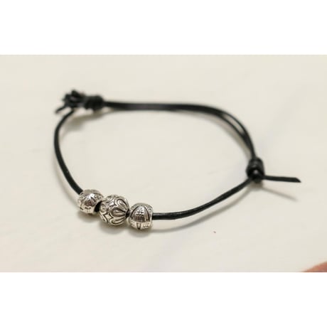 【Hiina Rose】／ウエスタン調・カラーレザー ブレスレット（ブラック）