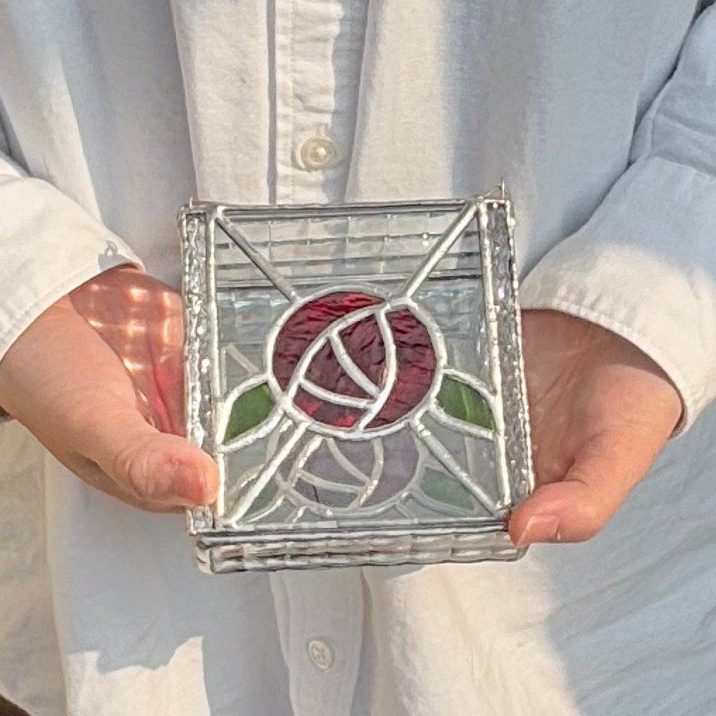 ステンドグラスリングピロー