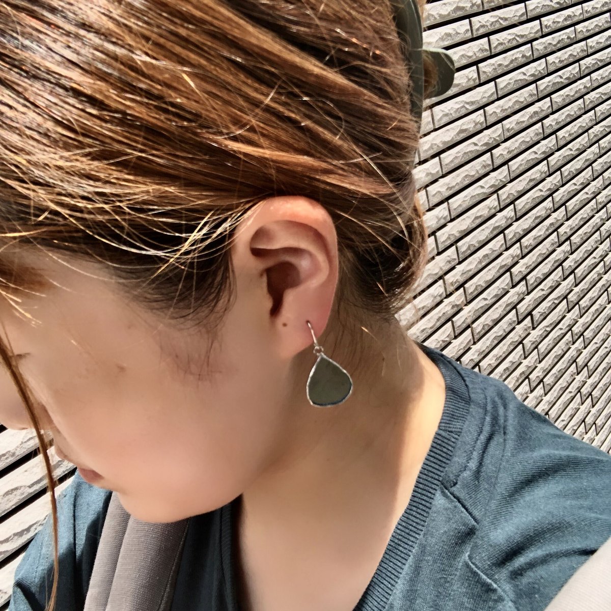 送料無料】ステンドグラスピアス クリアブルー 雫 | MIYA with ガラス