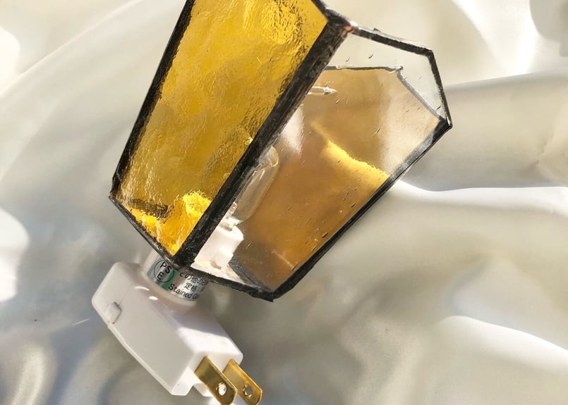 FENTON 花柄 カスタードサテンガラス 2つセット 1匹耳負傷 KKC874-62A 綿80高密度サテンダンプ広巾染｜無地染｜綿・綿混