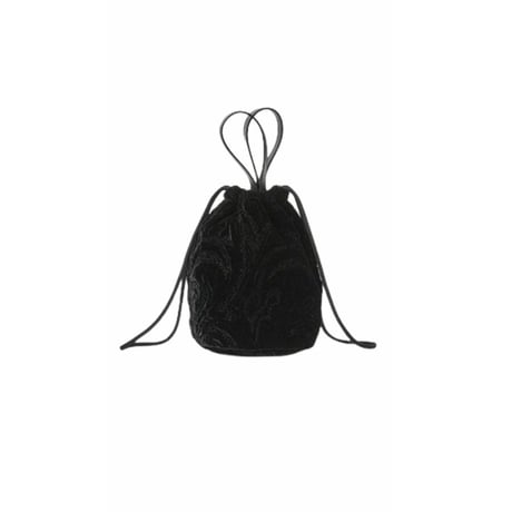 刺繍のハンドバッグ