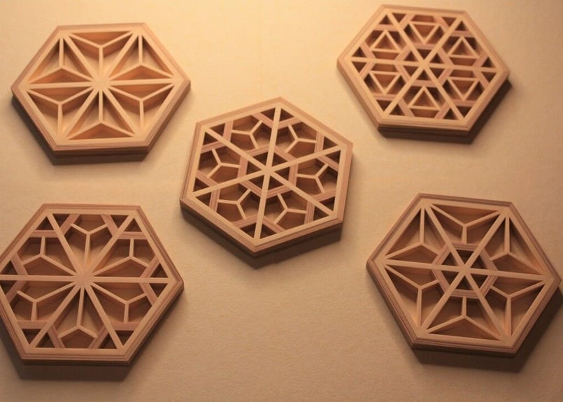 三ツ組手コースター《角なし》 意匠：花型組子 | 指勘建具工芸 sashikan