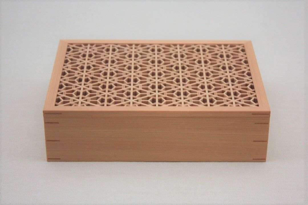 受注生産】「kumu」 組子文箱（小） 意匠：桜亀甲 | 指勘建具工芸 sashikan