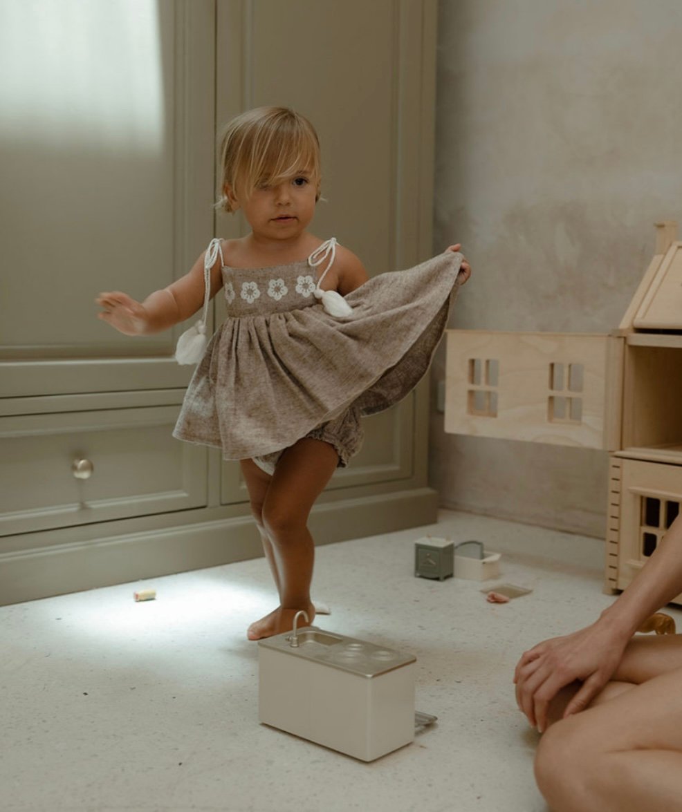 ワンピース Son and Daughter Oilio Embroidery Sets Son and Daughter - Oilio Embroidery Sets | UANDEL