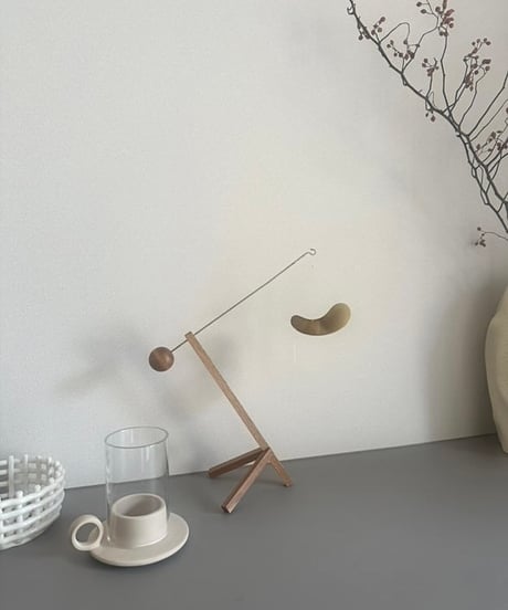 【予約販売商品】Kinetic Levi - Momo standing kinetic mobile