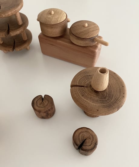 tateplota - Stove with ware