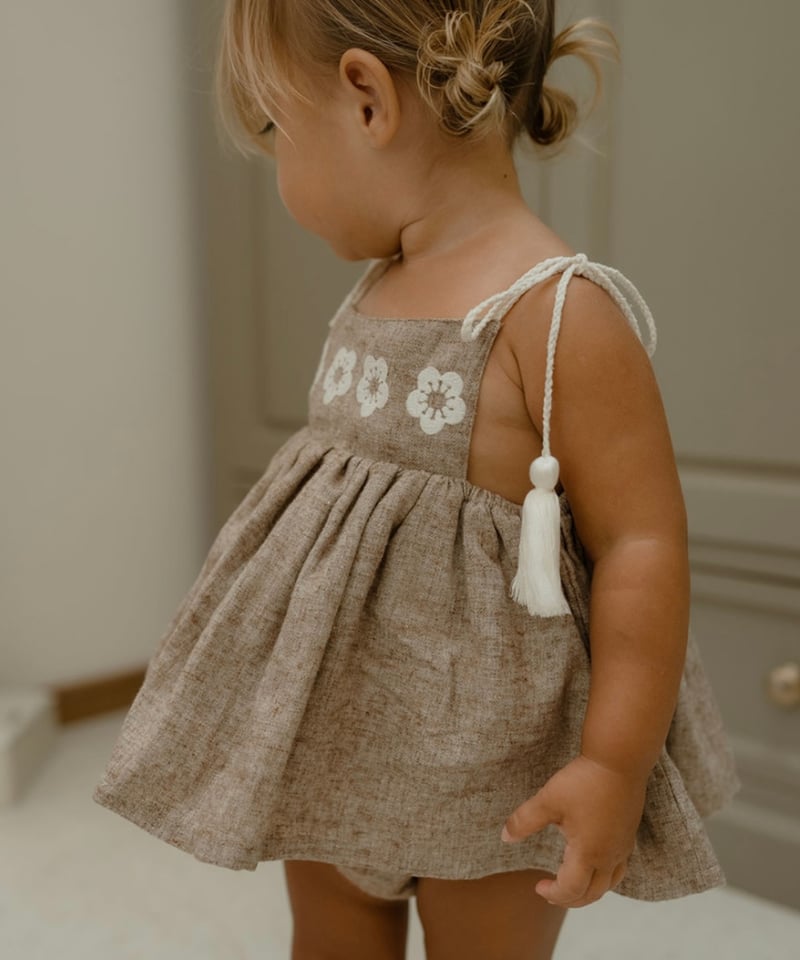 新品 son and daughter－Oli sets Son and Daughter - Oilio Embroidery Sets | UANDEL