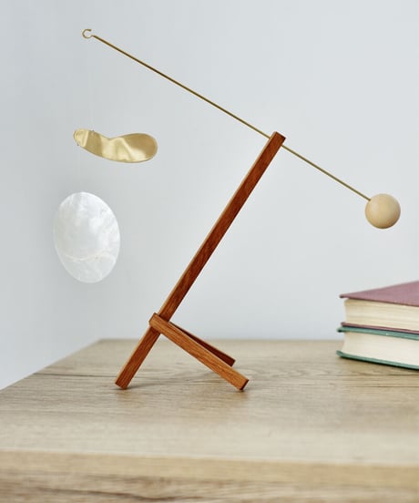 【予約販売商品】Kinetic Levi - Momo standing kinetic mobile