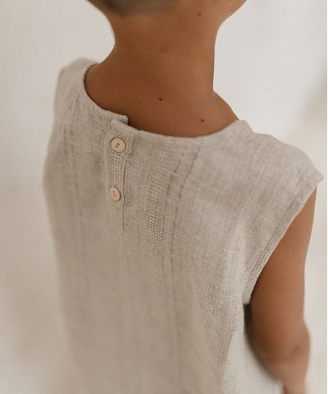 son and daughter - MARU LINEN TOP
