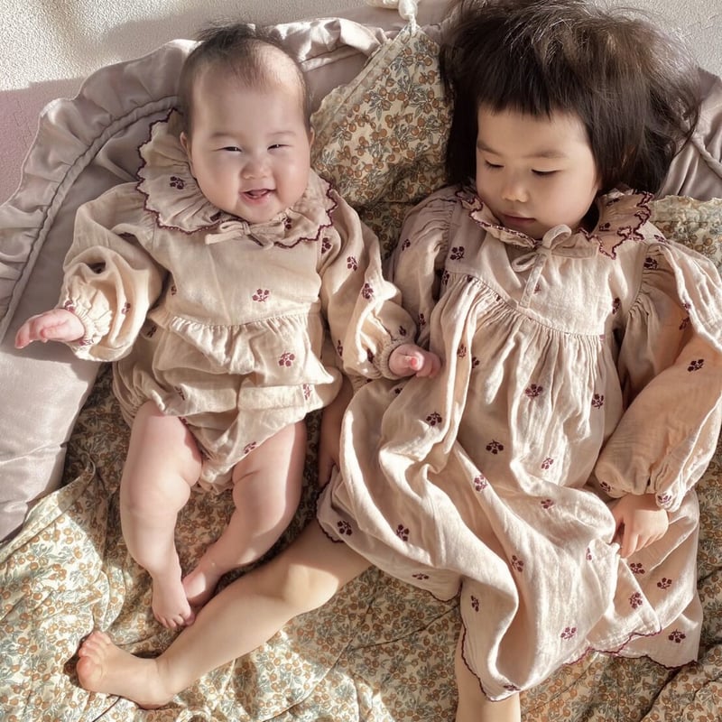 bebe organicヘレナレギンス2y 正規品 美品24ss　海外子供服 bebe organicヘレナレギンス2y 正規品 美品24ss 海外子供服
