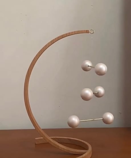 【予約販売商品】Kinetic Levi - Nikki pearl standing mobile