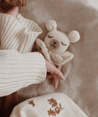 main sauvage - Teething ring