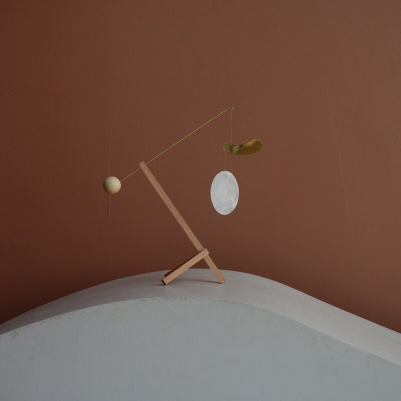 予約販売商品】Kinetic Levi - Momo standing kinetic mo