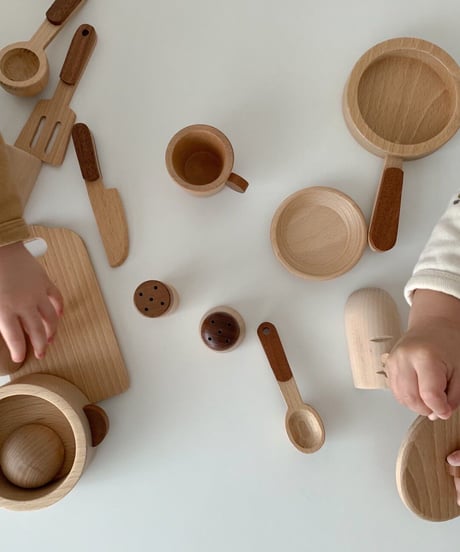 wooden kitchen set