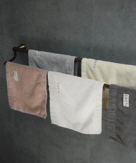 【予約】EARTH THE ARCHIVE - Plant dyed organic hand towel