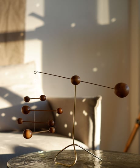 【予約販売商品】Kinetic Levi - Michelle standing kinetic mobile