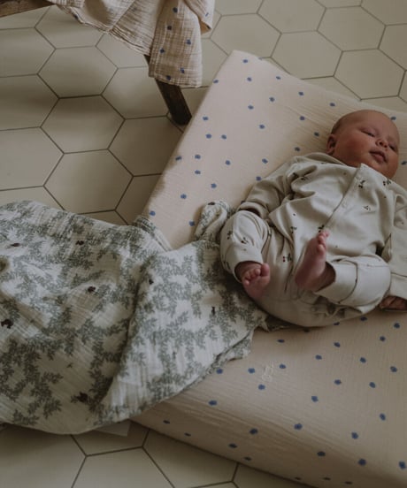 garbo&friends - Pomegranate Muslin Swaddle Blanket