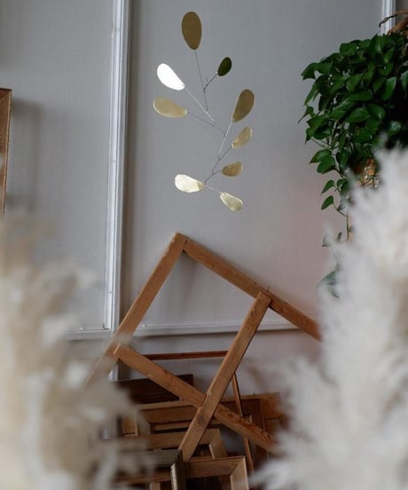 【予約販売商品】Kinetic Levi - Dolly Brass hanging kinetic mobile