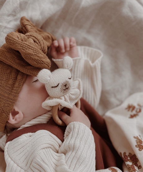 main sauvage - Teething ring