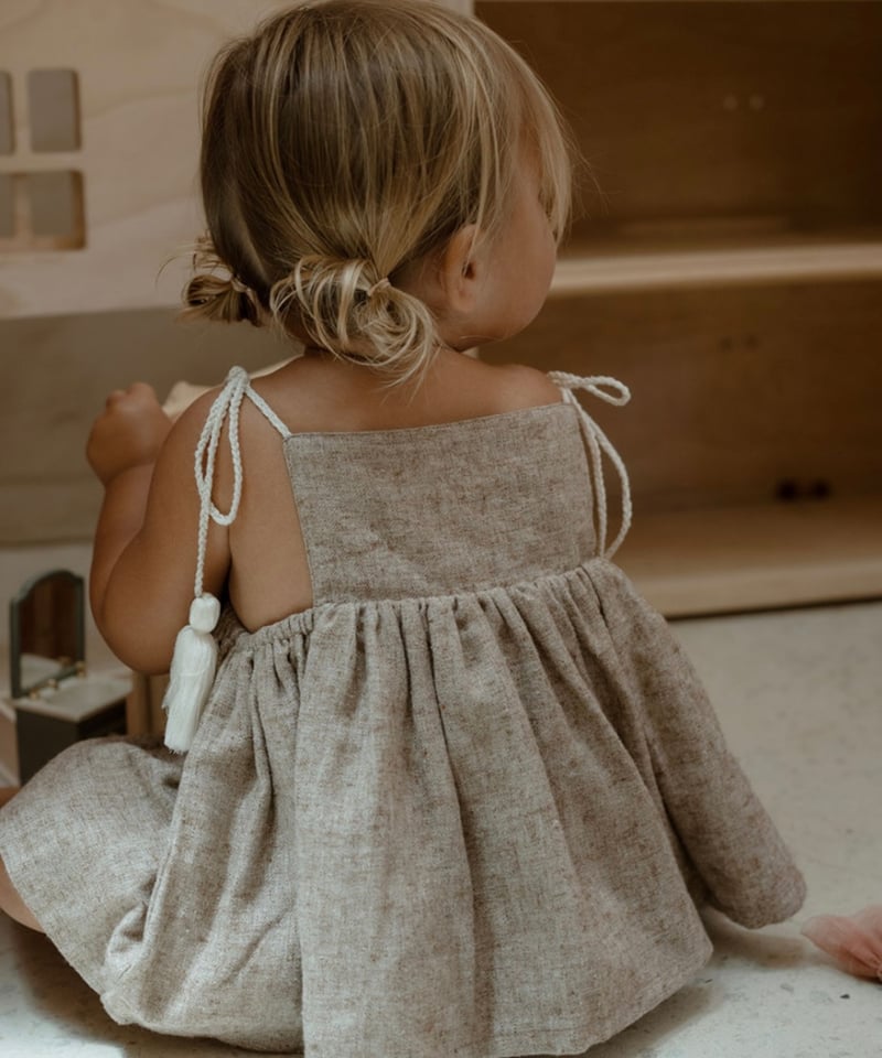 Son and Daughter - Oilio Embroidery Sets | UANDEL