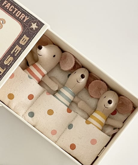 【予約販売商品】Maileg - Triplets, Babymice in matchbox (みつごの赤ちゃんネズミ)