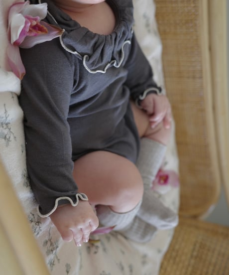 UANDEL - mellow collared romper (charcoal)