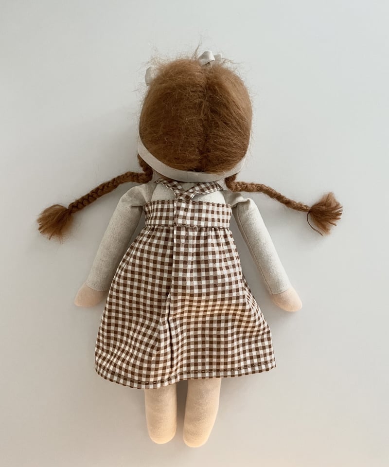little kin studio doll, medium 人形 ミディアム fit=scale-down,w=1200