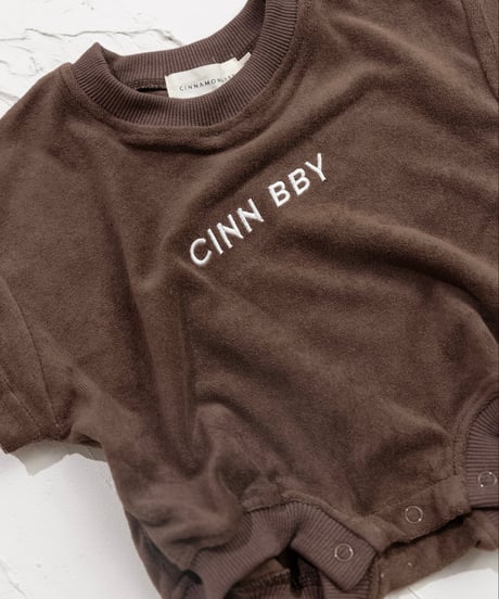 CINNAMON BABY -  Terry Tshirt Romper - Dark Chocolate
