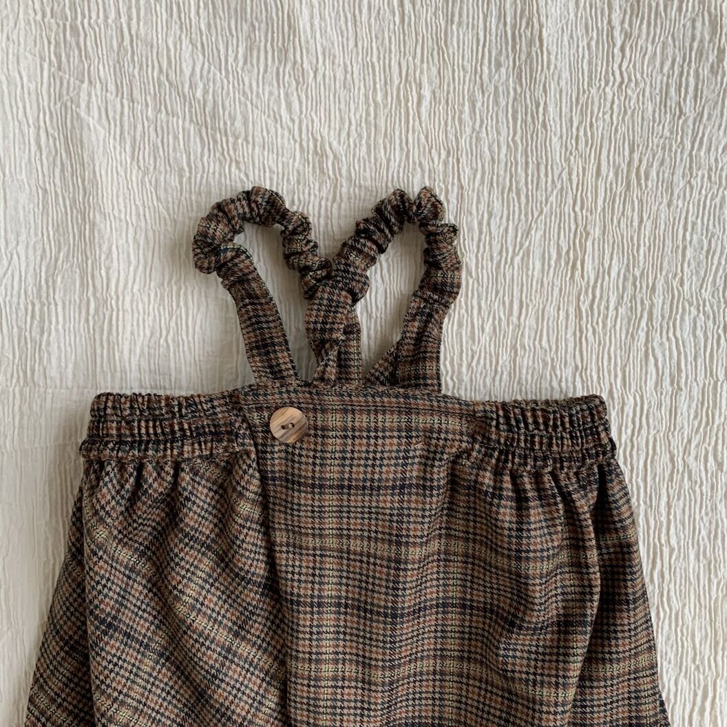 Hello Lupo- Dalston bloomers 22AW