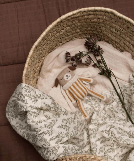 main sauvage - Muslin swaddle blanket