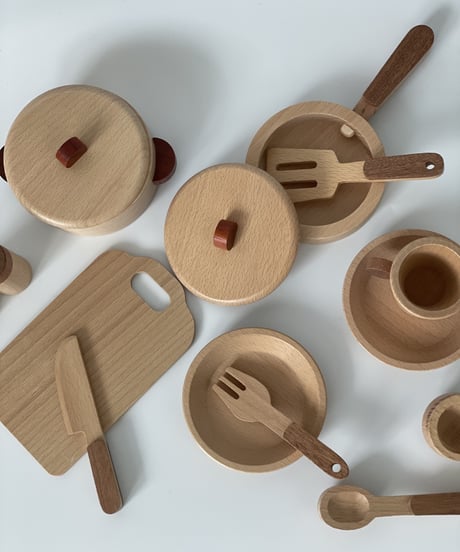 wooden kitchen set