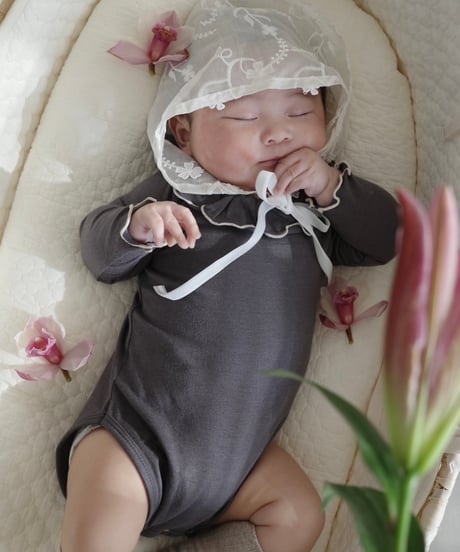 UANDEL - mellow collared romper (charcoal)